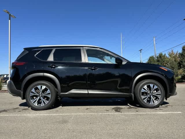 Used 2023 Nissan Rogue SV w/ SV Premium B Package AWD/4WD image 3