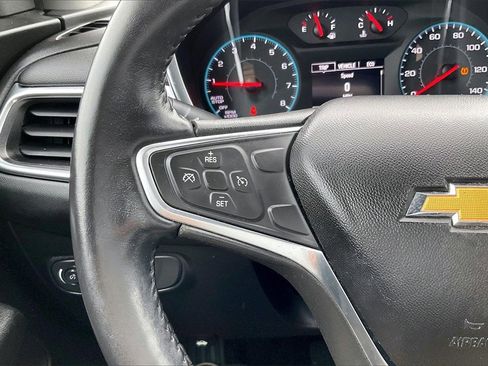 Used 2018 Chevrolet Equinox LT image 18