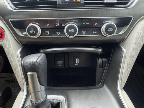 Used 2020 Honda Accord LX image 29