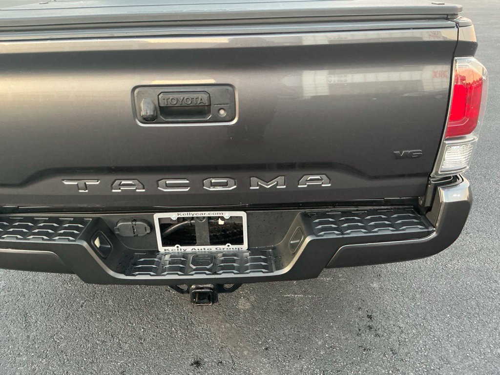 Certified 2022 Toyota Tacoma TRD Sport AWD/4WD image 33