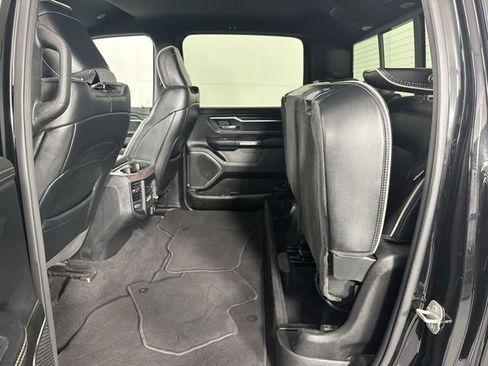 Used 2025 RAM 1500 Laramie AWD/4WD image 22