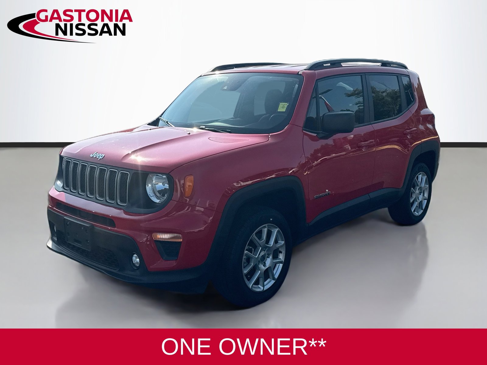 Used 2022 Jeep Renegade Latitude w/ Convenience Group AWD/4WD image 3