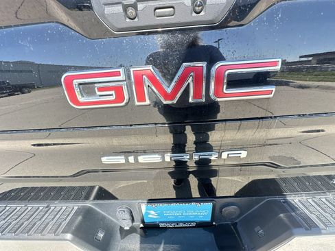 Certified 2020 GMC Sierra 1500 SLT w/ SLT Premium Plus Package AWD/4WD image 30