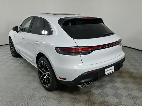 New 2025 Porsche Macan image 3