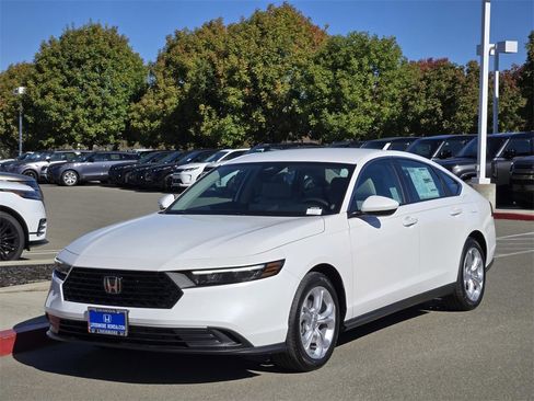 New 2025 Honda Accord LX image 8