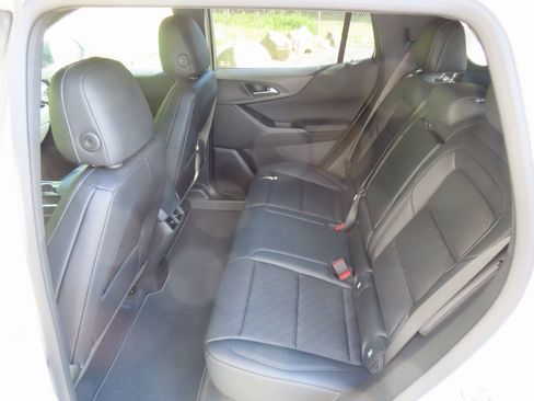 New 2026 Chevrolet Equinox LT w/ Convenience Package II image 25