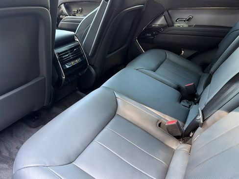 Used 2025 Land Rover Range Rover Sport SE AWD/4WD image 27
