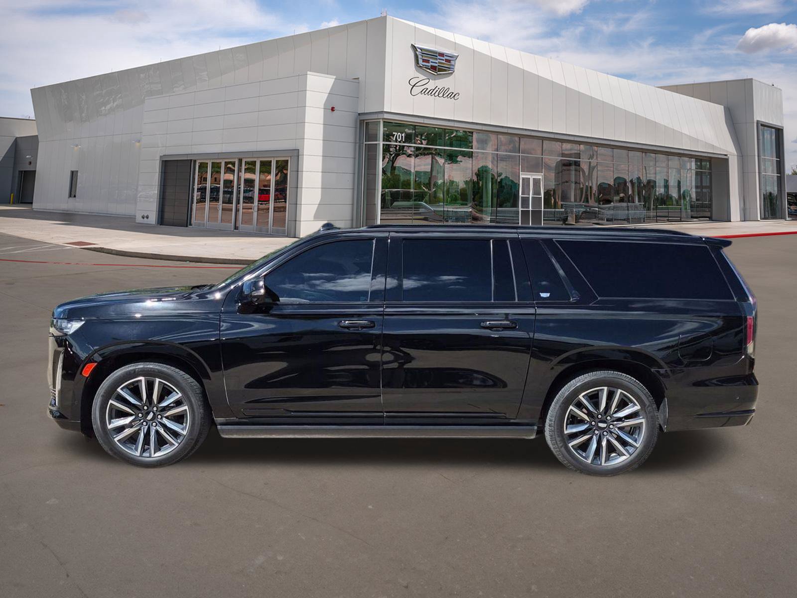 Used 2023 Cadillac Escalade ESV Sport w/ Touring Package AWD/4WD image 3