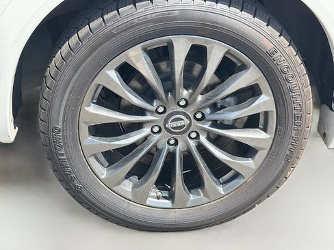 Used 2022 Nissan Armada Platinum w/ Captain's Chairs Package RWD image 10