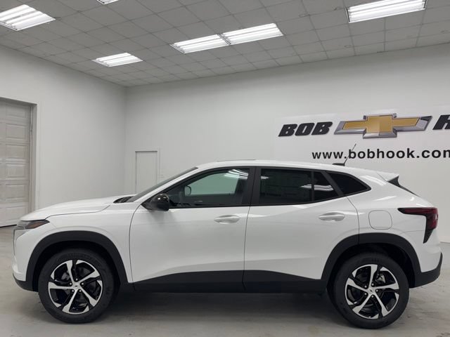 New 2026 Chevrolet Trax RS w/ Sunroof Package FWD image 8