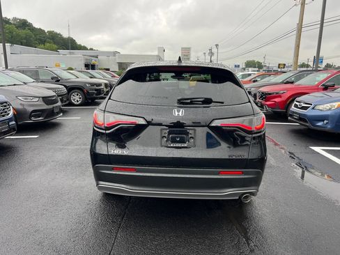 Used 2024 Honda HR-V Sport image 4