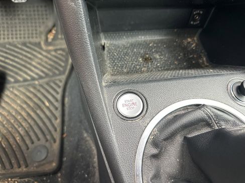 Used 2015 Volkswagen Beetle TDI image 24