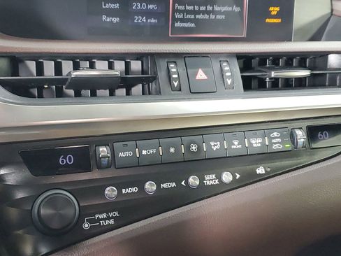 Used 2020 Lexus ES 350 w/ Premium Package FWD image 39