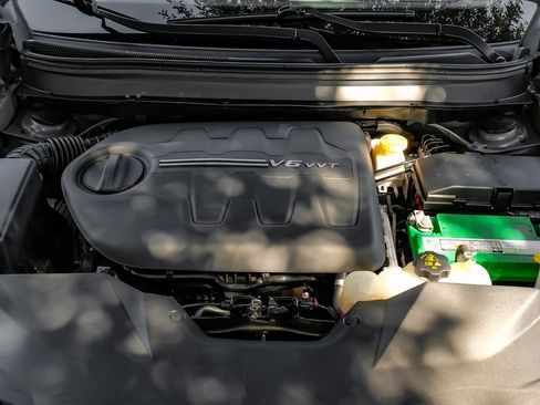 Used 2021 Jeep Cherokee Limited w/ Mopar Interior Package image 7