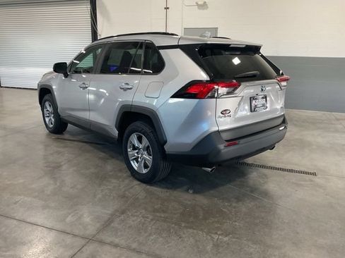 Used 2023 Toyota RAV4 LE AWD/4WD image 4