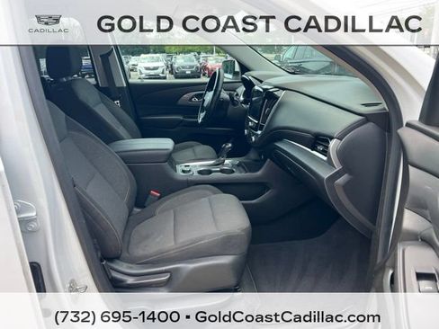 Used 2019 Chevrolet Traverse LT w/ LPO, Black Accent Package AWD/4WD image 7