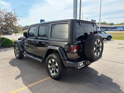 Used 2023 Jeep Wrangler Unlimited Sahara w/ Cold Weather Group AWD/4WD image 32