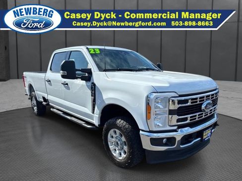 Used 2023 Ford F350 XLT AWD/4WD image 3