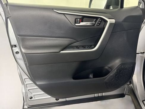 Certified 2022 Toyota RAV4 XLE Premium AWD/4WD image 13