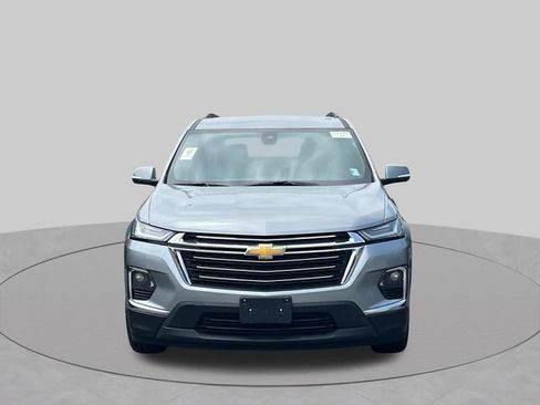 Used 2023 Chevrolet Traverse LT FWD image 6