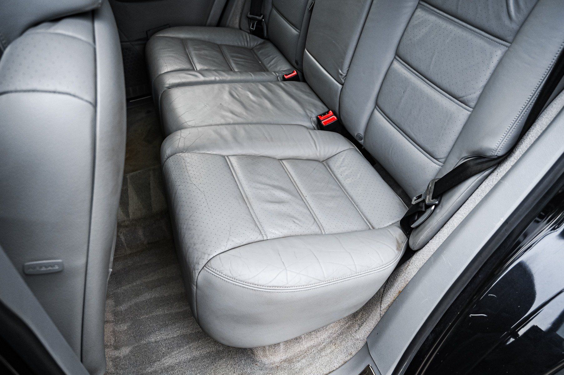 Used 2004 Porsche Cayenne S AWD/4WD image 28