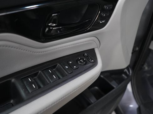 Used 2018 Honda Odyssey Elite image 25