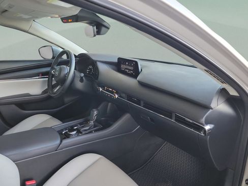 Used 2023 MAZDA MAZDA3 s image 24
