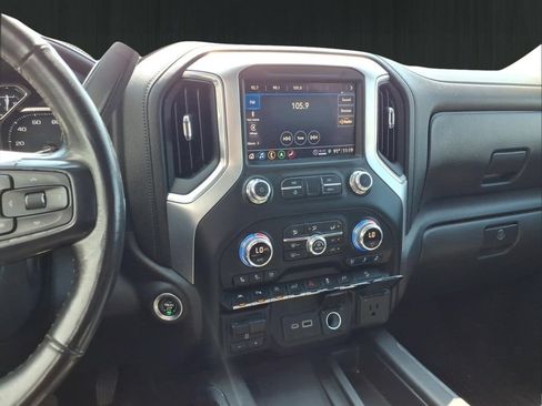 Used 2021 GMC Sierra 1500 SLT AWD/4WD image 19