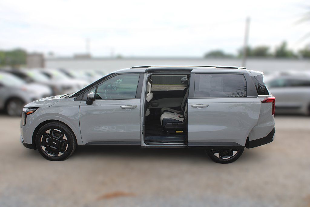 Certified 2025 Kia Carnival EX FWD image 18