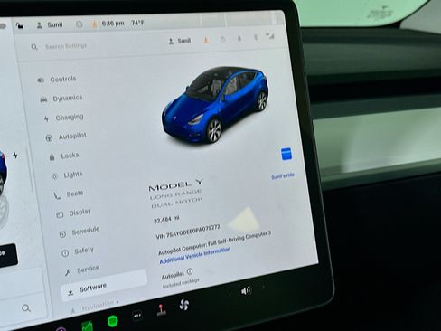 Used 2023 Tesla Model Y Long Range image 18