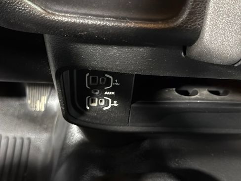 Used 2023 RAM 2500 Tradesman AWD/4WD image 32