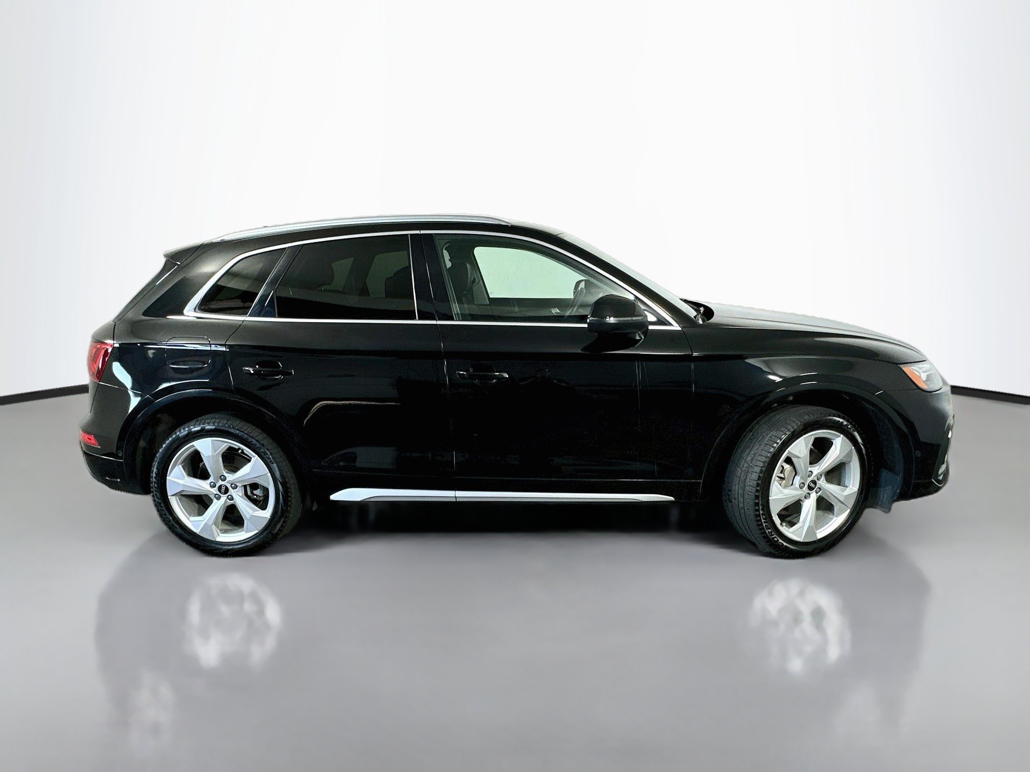 Used 2021 Audi Q5 Prestige AWD/4WD image 8