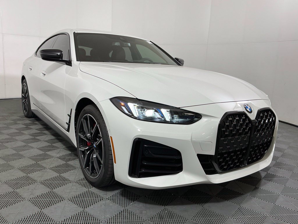New 2026 BMW 430i w/ M Sport Package RWD image 4