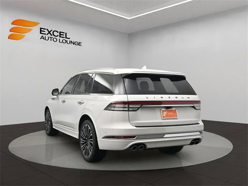 Used 2020 Lincoln Aviator Black Label w/ Dynamic Handling Package image 3