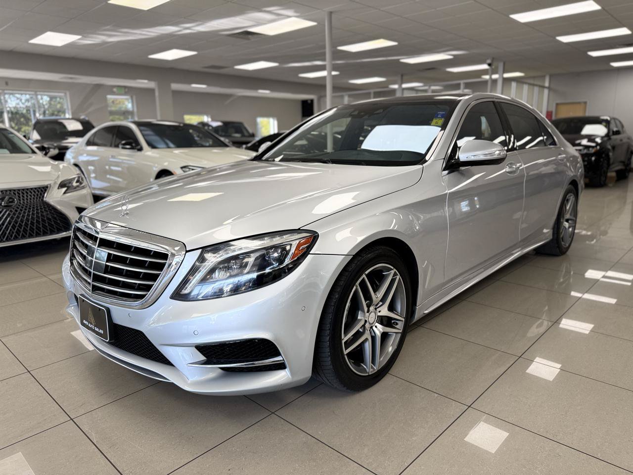 Used 2014 Mercedes-Benz S 550 Sedan image 8