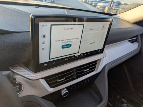 New 2026 Ford Explorer Active RWD image 11