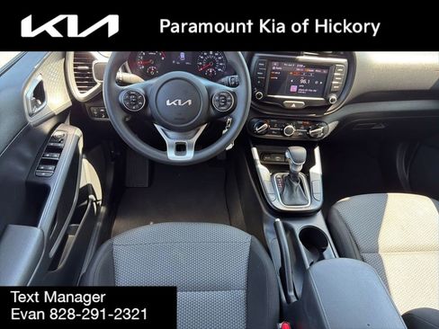 Used 2022 Kia Soul LX w/ Technology Package FWD image 14