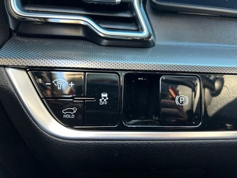 Certified 2024 Kia Sportage SX image 20