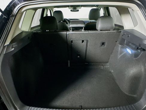 Used 2024 Volkswagen Taos SE image 26