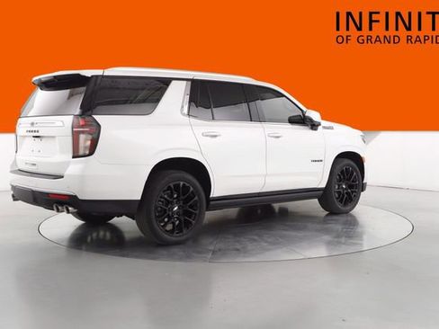 Used 2023 Chevrolet Tahoe High Country w/ LPO, Illumination Package AWD/4WD image 3