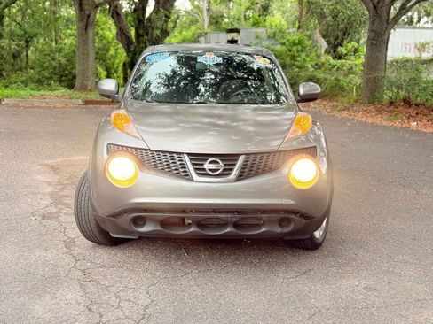 Used 2013 Nissan Juke SV image 2