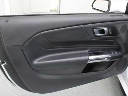 Used 2025 Ford Mustang Premium RWD image 44
