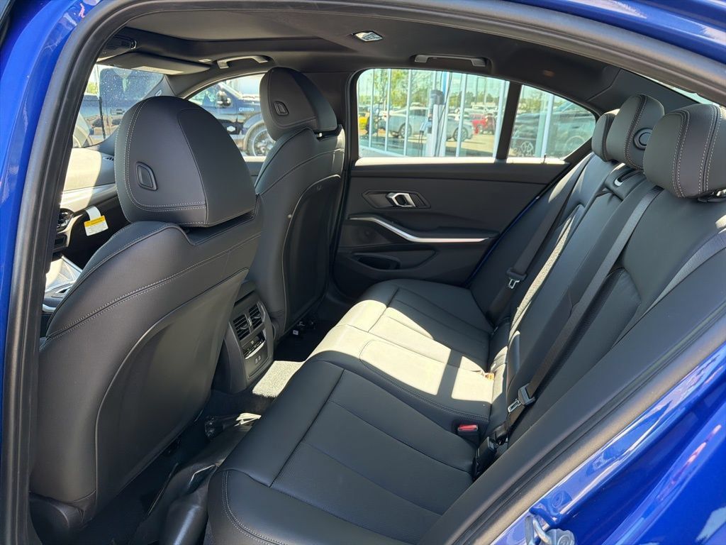 New 2026 BMW 330i Sedan w/ M Sport Package RWD image 26