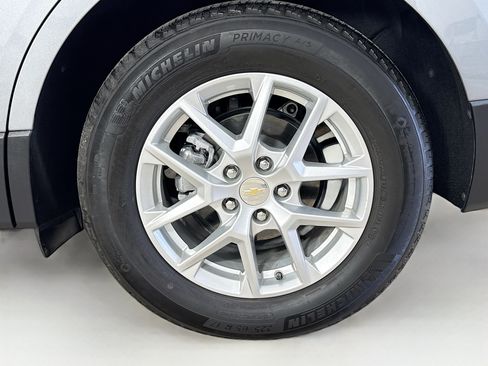 Used 2024 Chevrolet Equinox LT FWD image 31