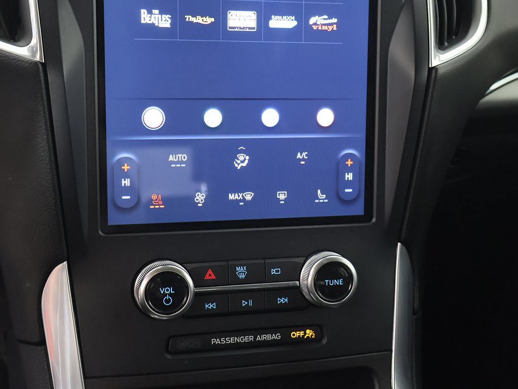 Used 2023 Ford Edge Titanium w/ Equipment Group 301A AWD/4WD image 45
