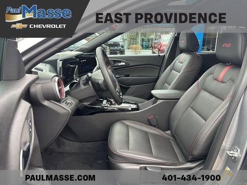 Used 2024 Chevrolet Trax RS w/ Sunroof Package image 17