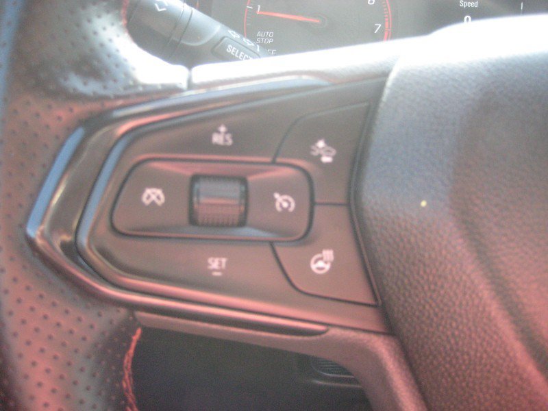 Used 2025 Chevrolet Trax RS FWD image 26