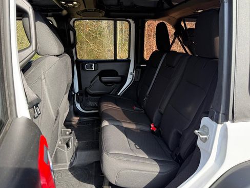 Used 2021 Jeep Wrangler Unlimited Sport image 14