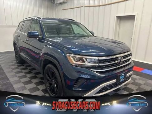 Used 2023 Volkswagen Atlas SE w/ Black Wheel Package AWD/4WD image 1