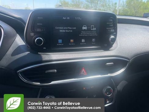 Used 2020 Hyundai Santa Fe SE FWD image 19